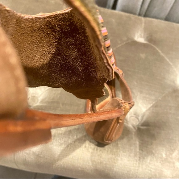 Steve Madden Beaded Pharaoh Thong Sandals Suede Leather - Picture 9 of 9